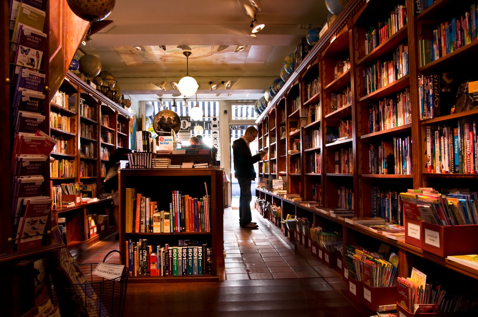 Stanley & Livingstone The Hague Travel bookstore